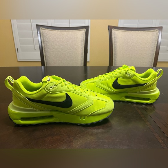 New Nike Air Max Dawn Volt Black Sneaker Shoes - Picture 11 of 13